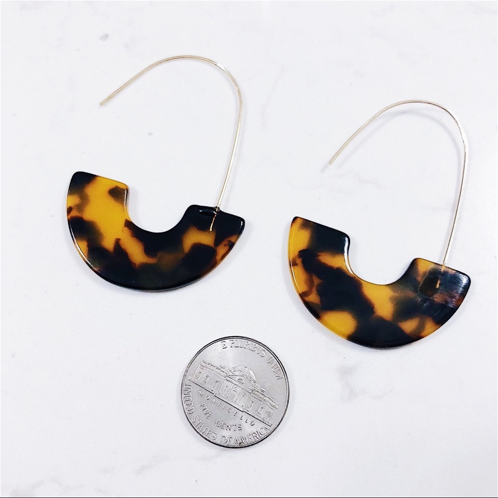 HP⭐️BaubleBar Style Tortoise Drop Earrings - Picture 4 of 6